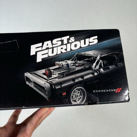 Lego Technic 42111 Fast & Furious: Dom's Dodge Charger - New / Sealed / Retired - Picture 11 of 14